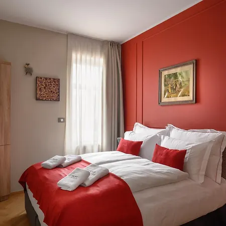 Franz Aparthotel 3*